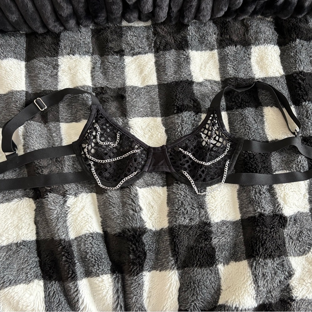 iHeartRaves Black Lace Bra with Chain Accents